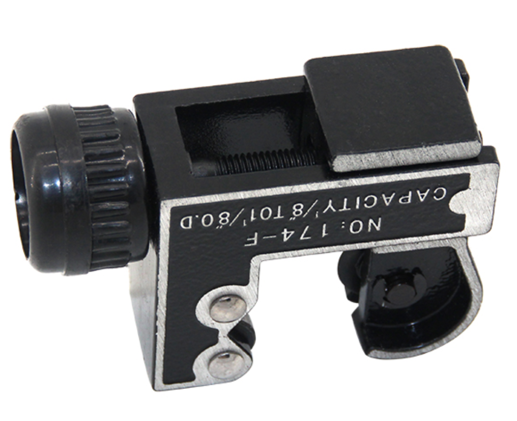 C Pipe cutter
