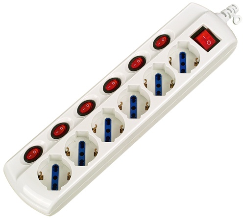 6 ways Italian style multisocket