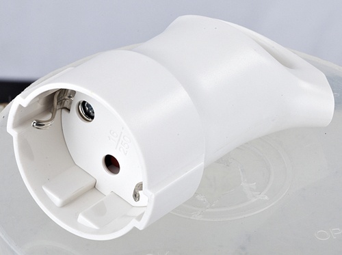 1 way rewirable socket-outlet